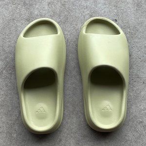 Adidas Yeezy Slides "Resin" 2022 - Size US Men's 7